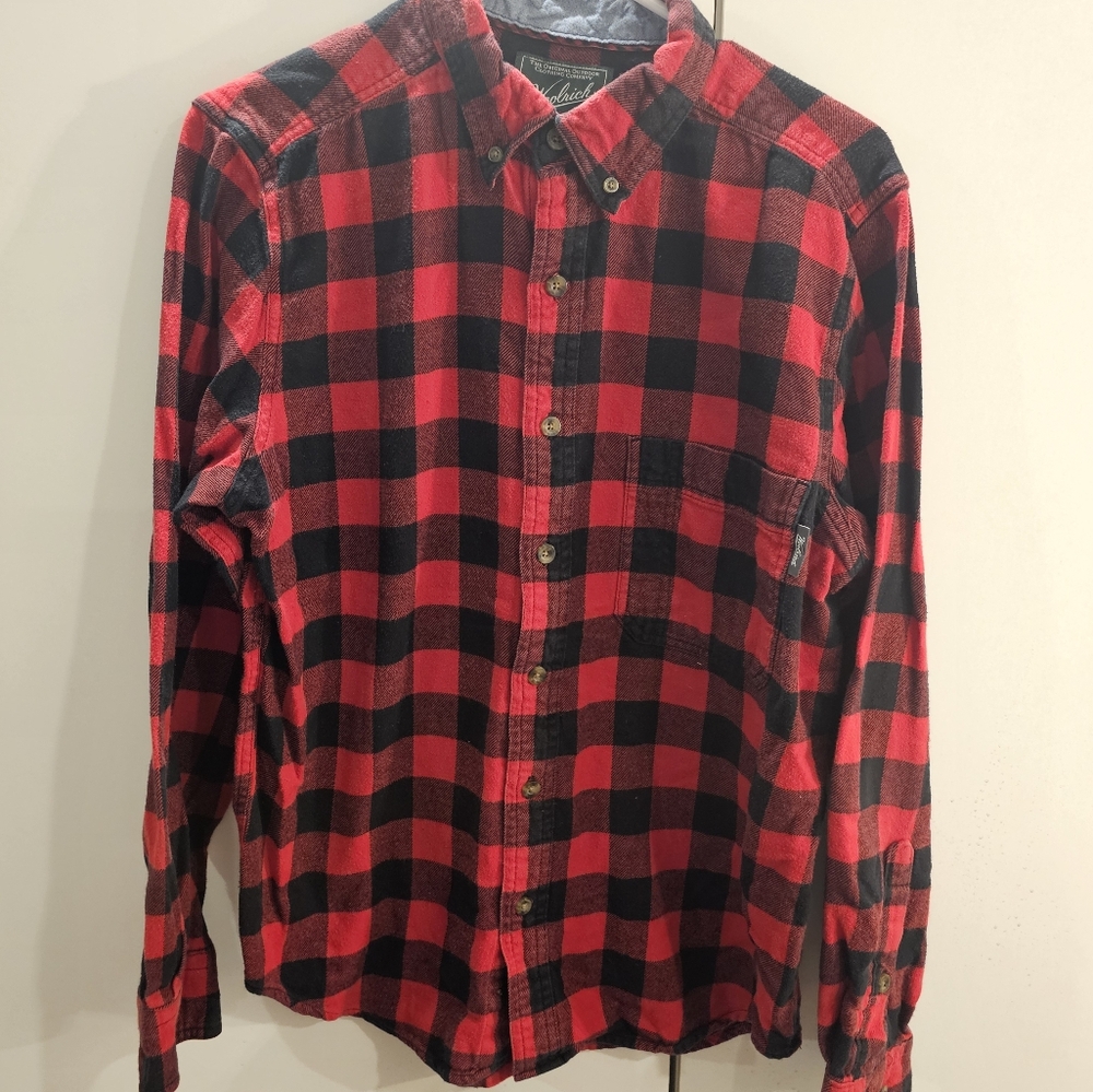 Woolrich Mens Red/Black Medium Flannel Button Down Shirt
